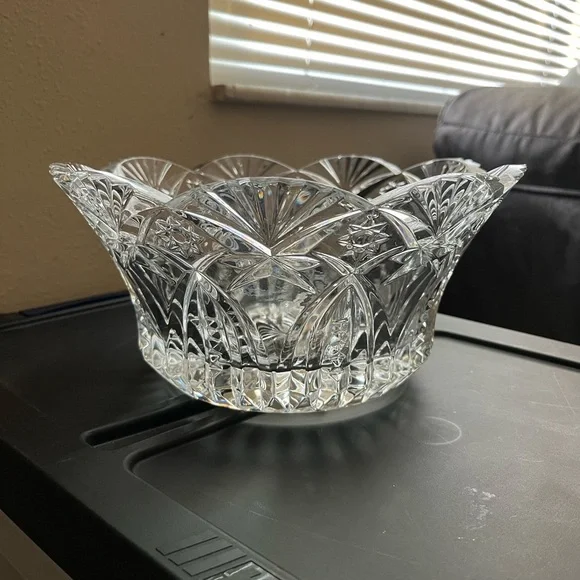 Cristal D'Arques-Durand Vincennes 9" Round Bowl - Picture 2 of 7